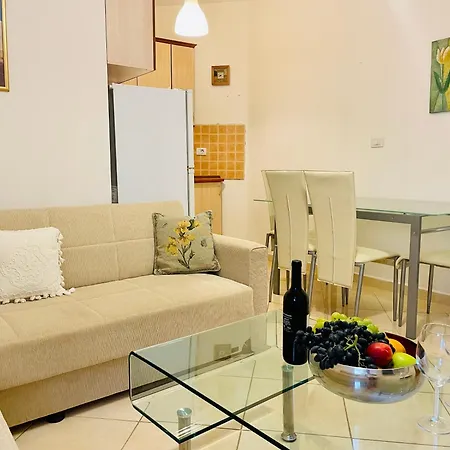 Apartament Marina 2 *